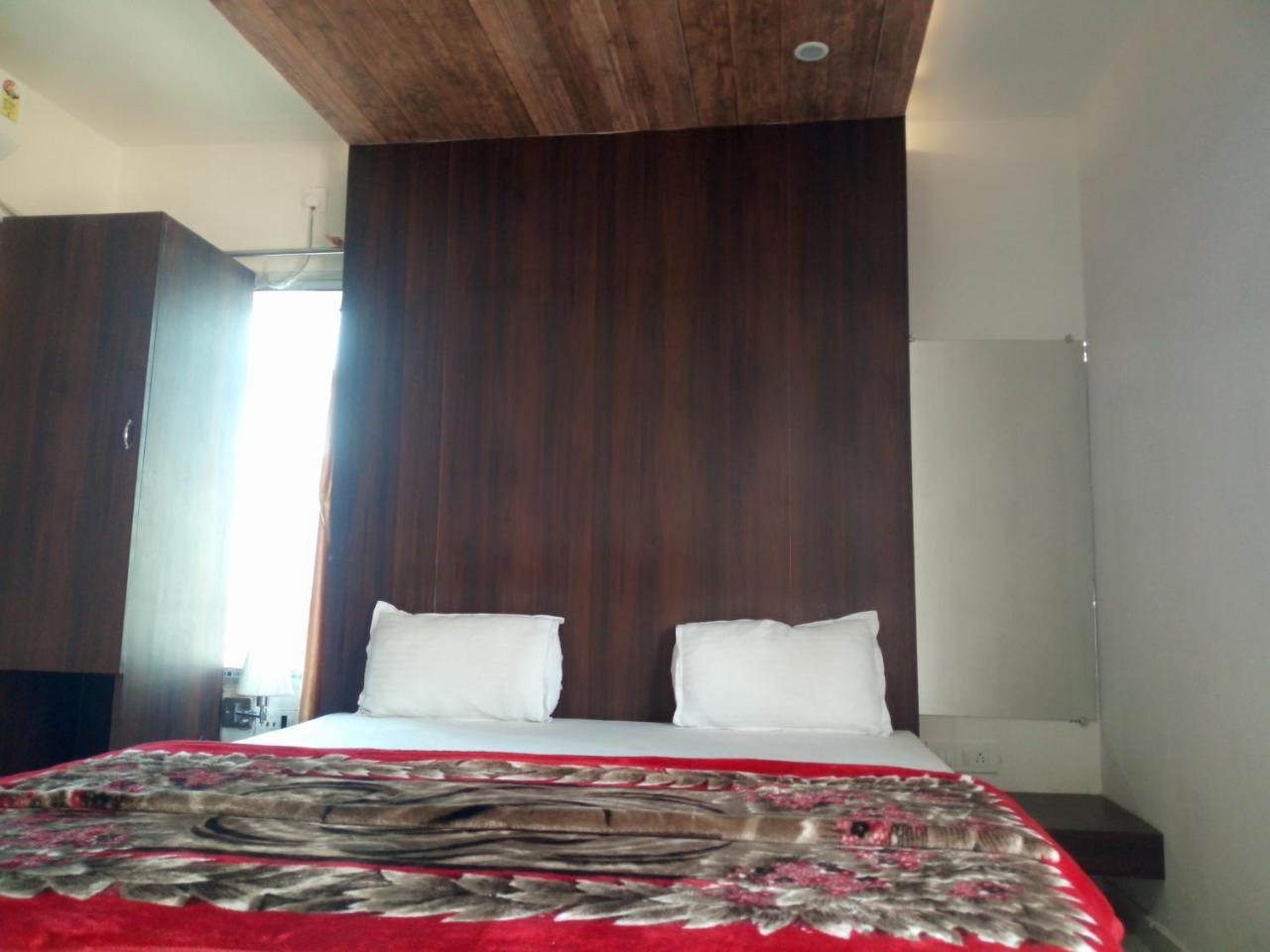 Hotel Rudraksha Inn Deoghar Exterior foto
